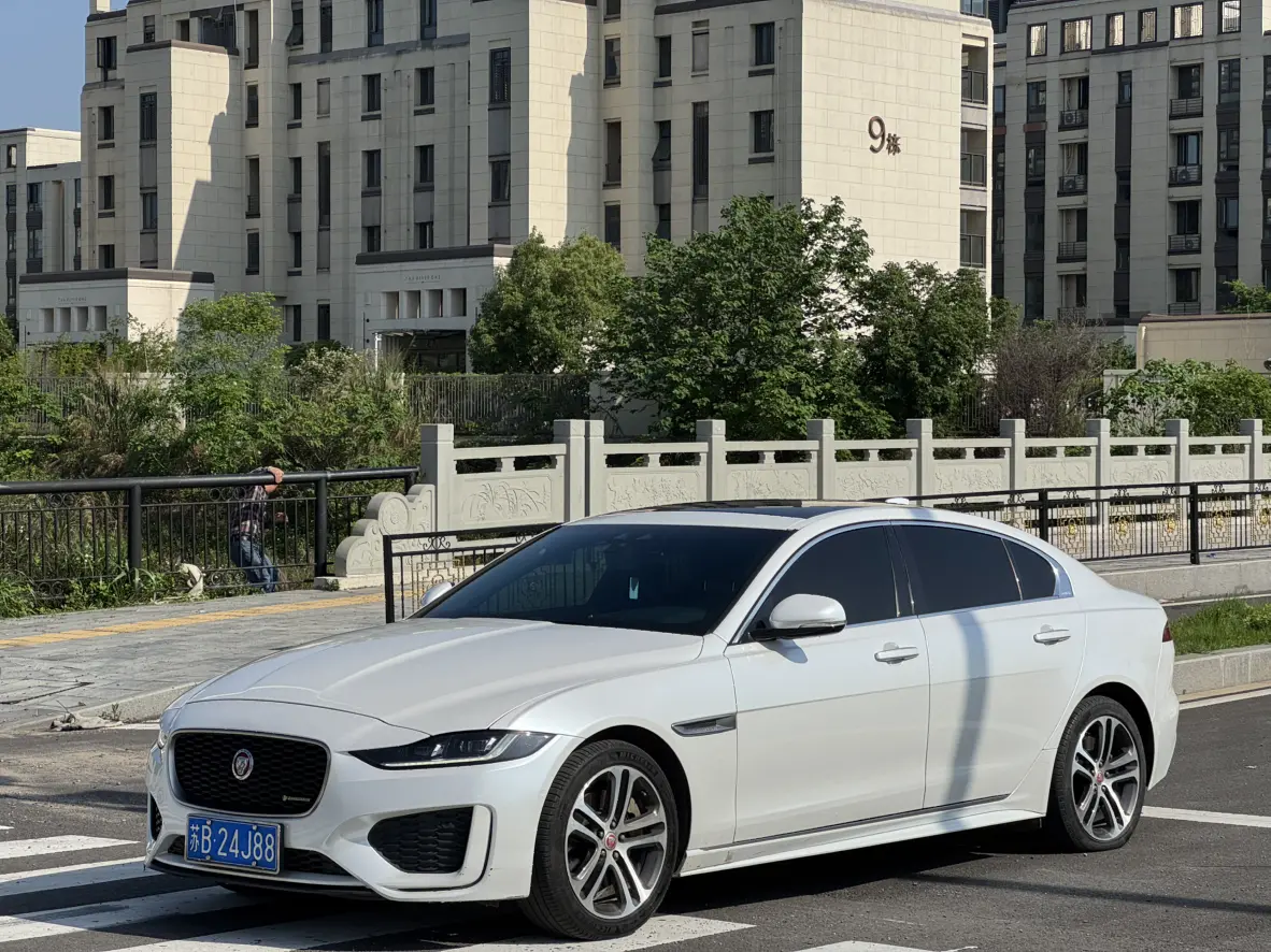 Jaguar XEL