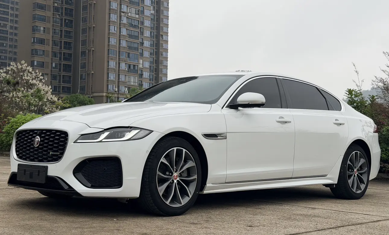 Jaguar XFL