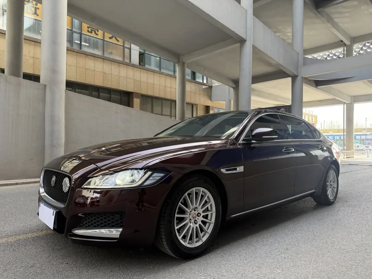 Jaguar XFL