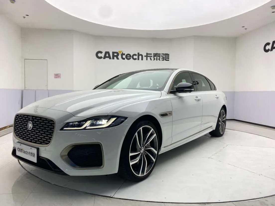 Jaguar XFL