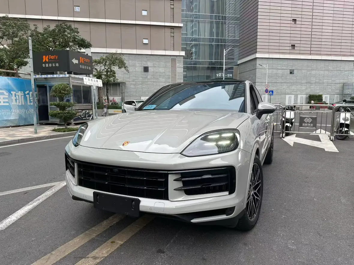 Porsche Cayenne Coupe