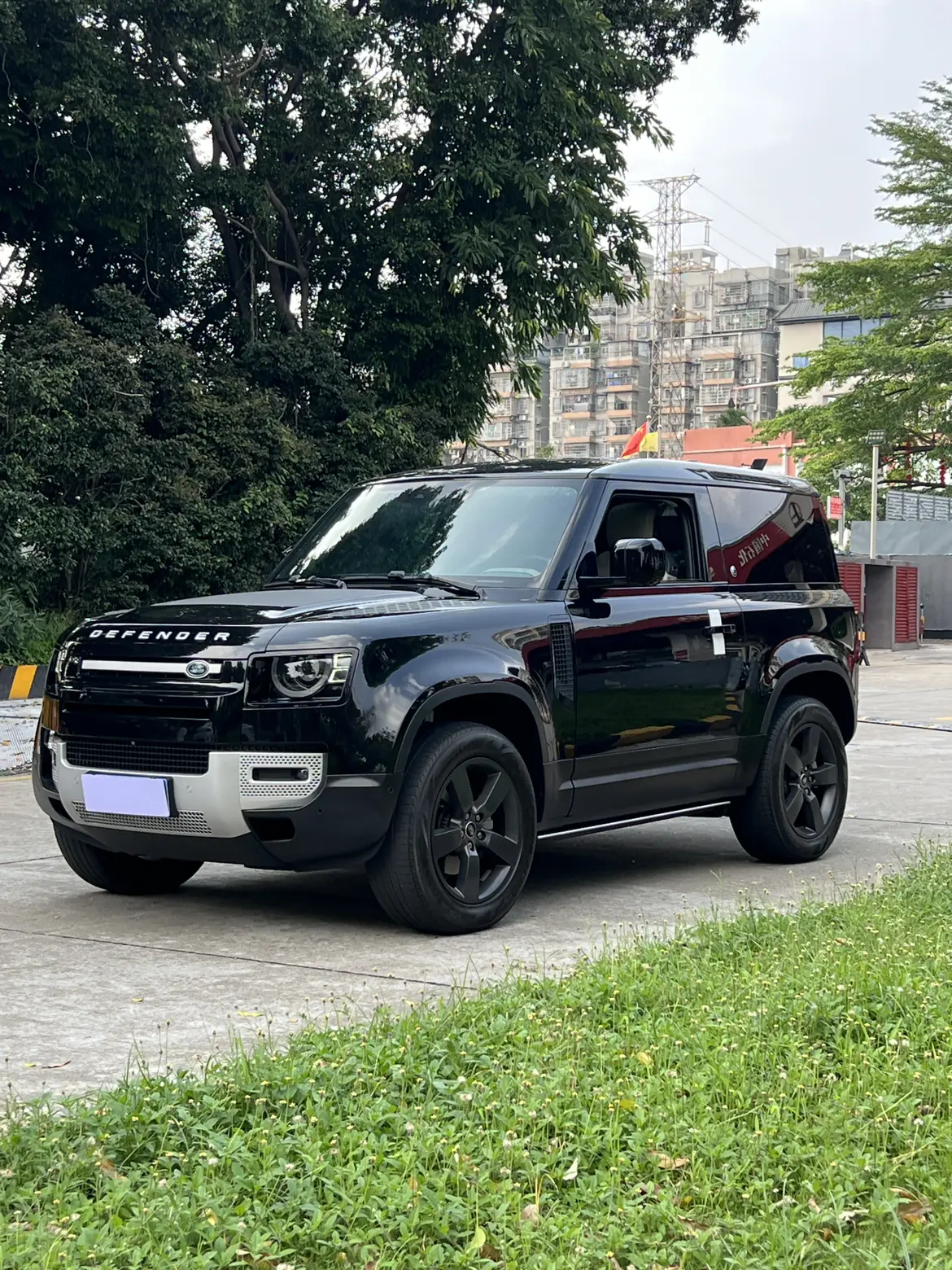 Land Rover Guard