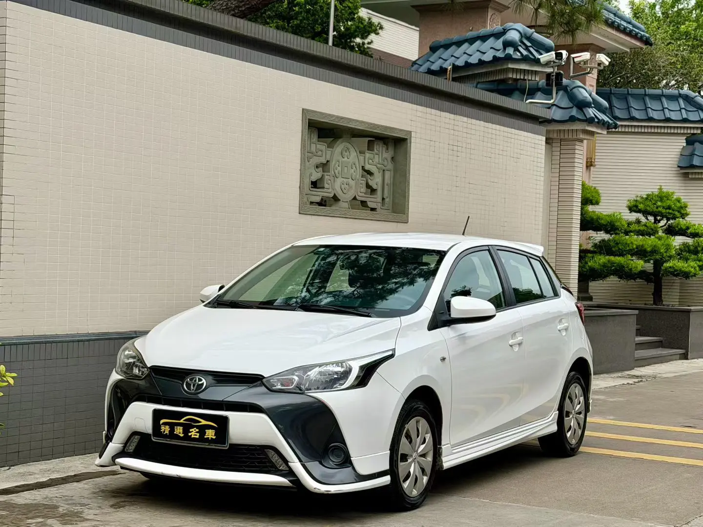 Toyota Yaris L