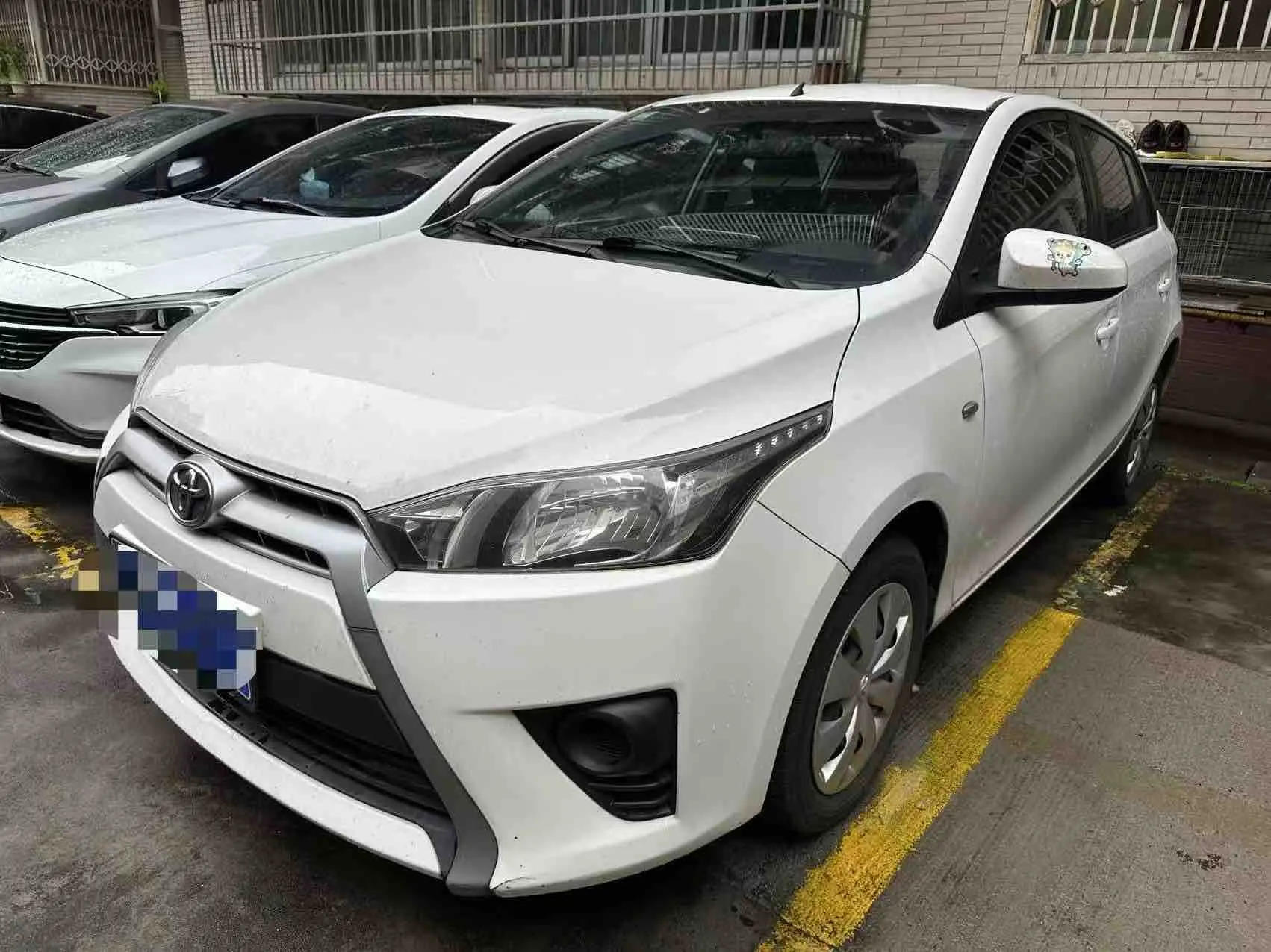 Toyota Yaris L
