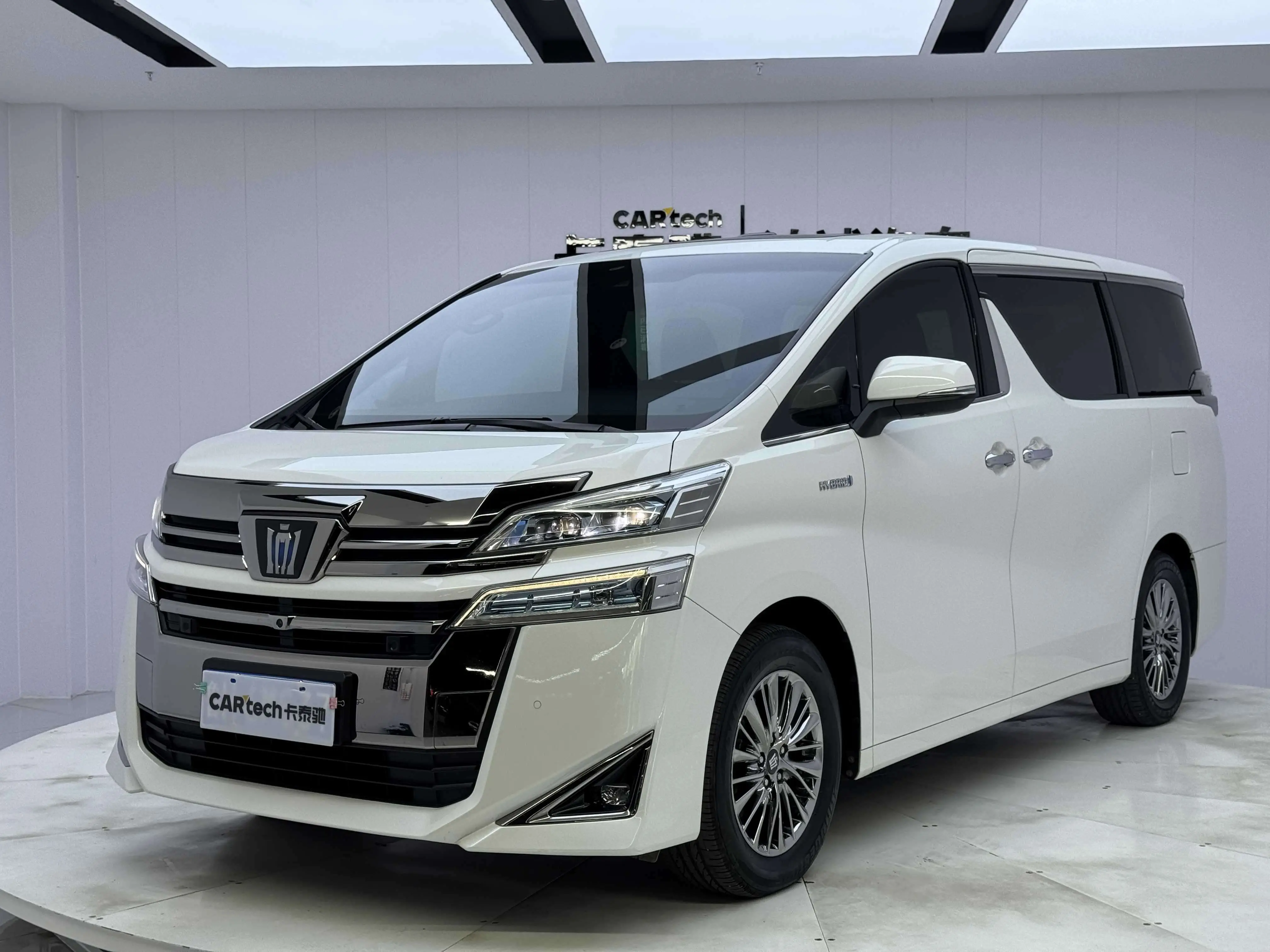 Toyota Crown Wellfire