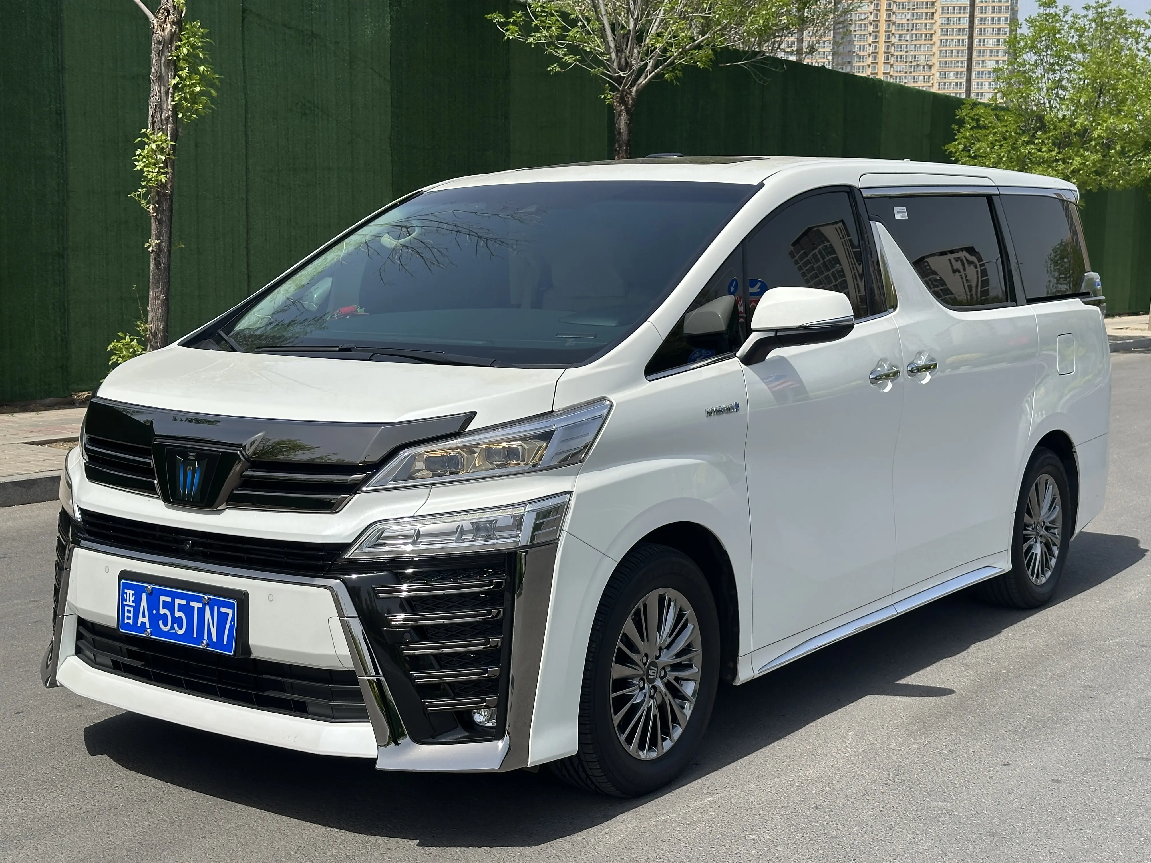Toyota Crown Wellfire