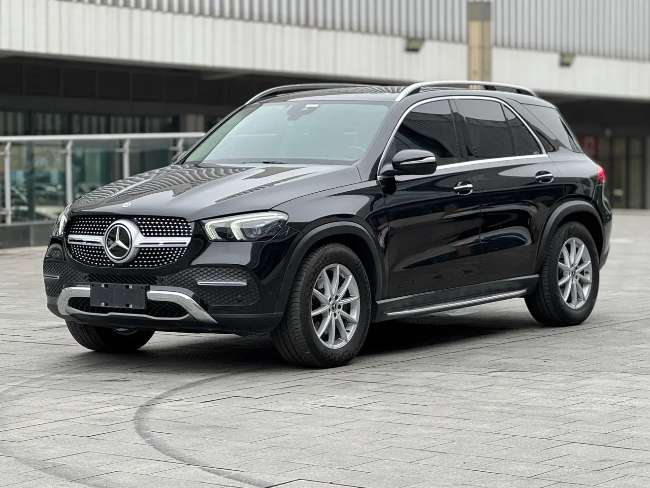 Mercedes-Benz GLE (Imported)