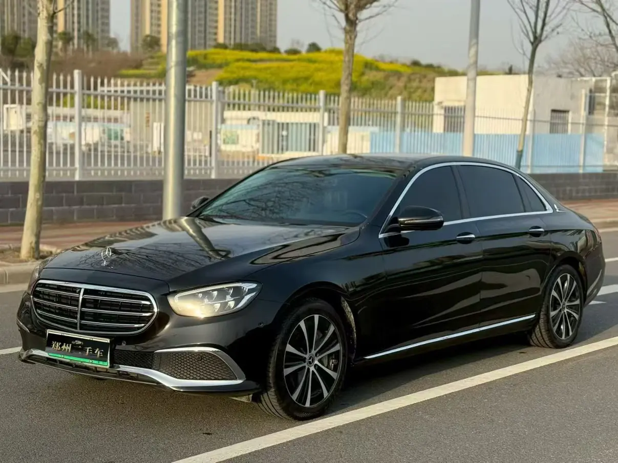 Mercedes-Benz E-Class PHEV