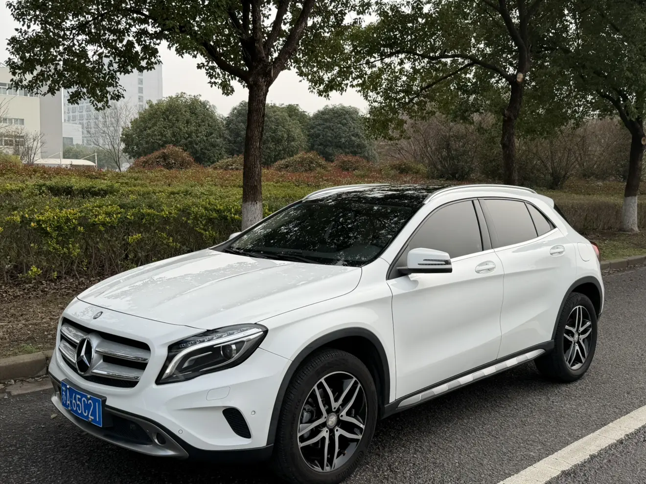 Mercedes-Benz GLA