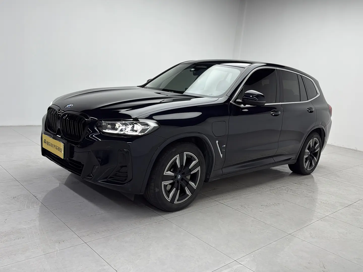 BMW iX3