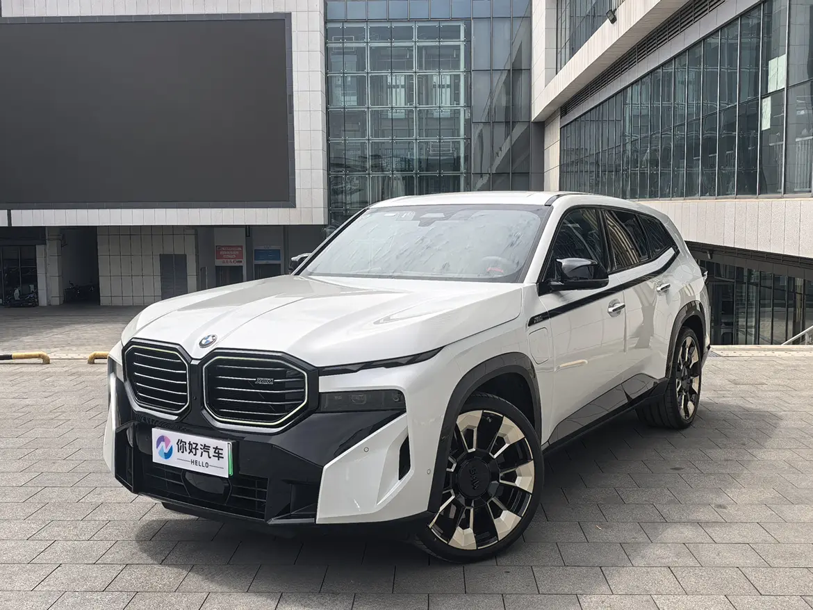 BMW XM