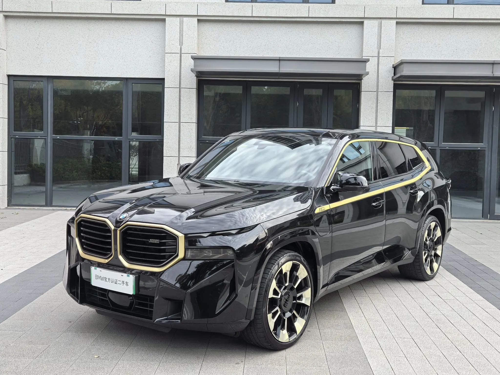 BMW XM