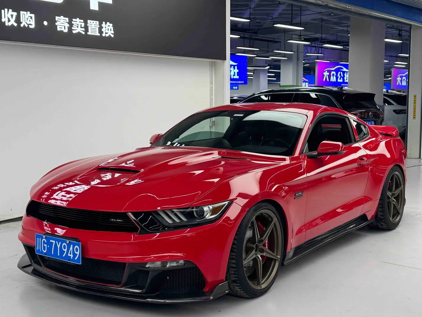 Saleen Mustang