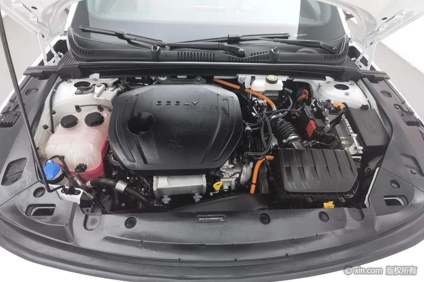 Geely Galaxy L6