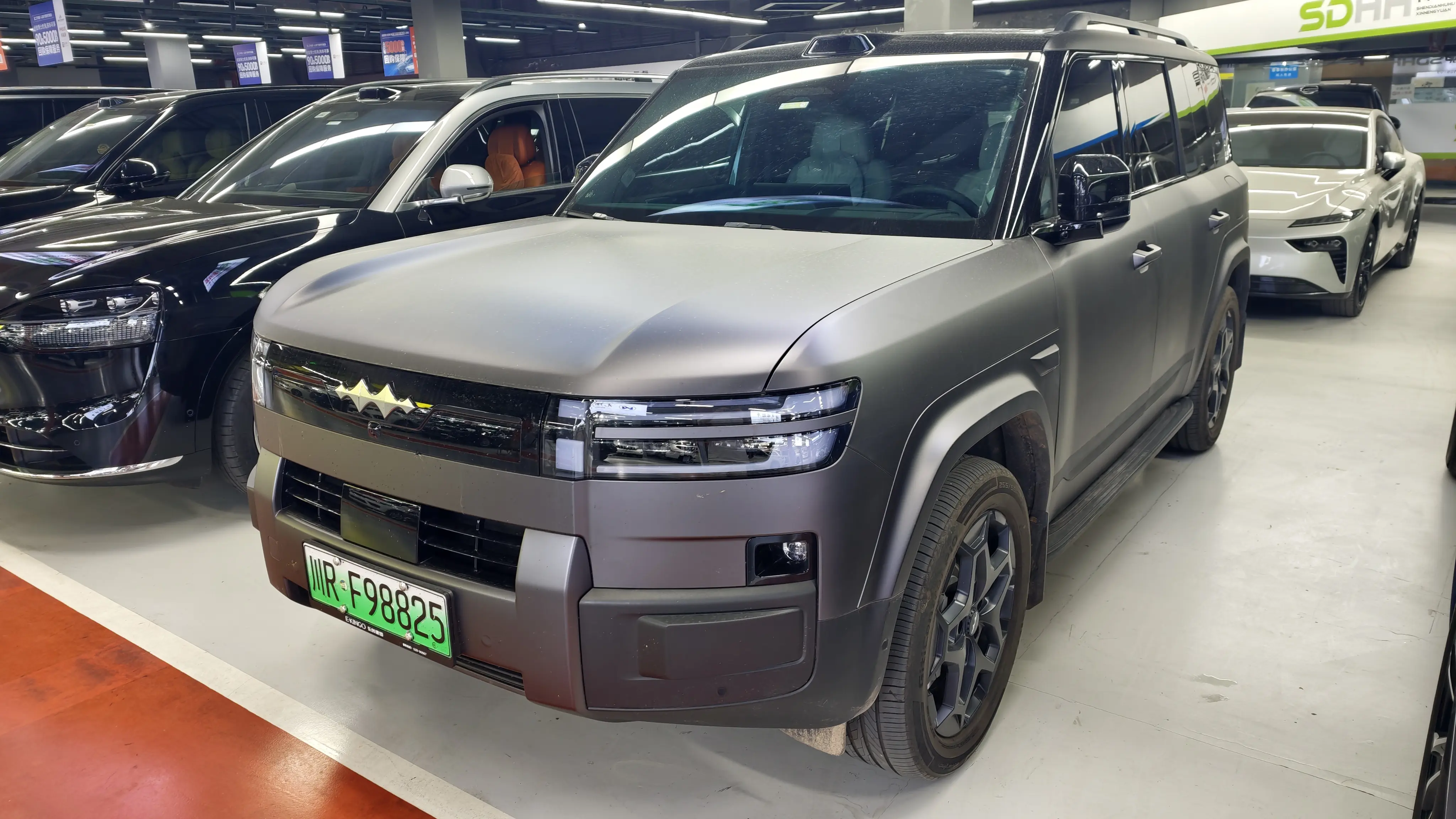 BYD Leopard Titanium 7 PHEV
