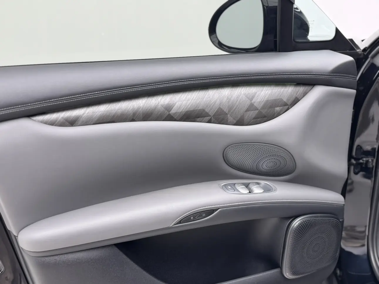 Zhiji LS6