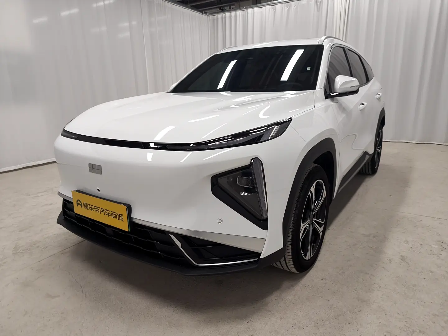 Geely Galaxy L7