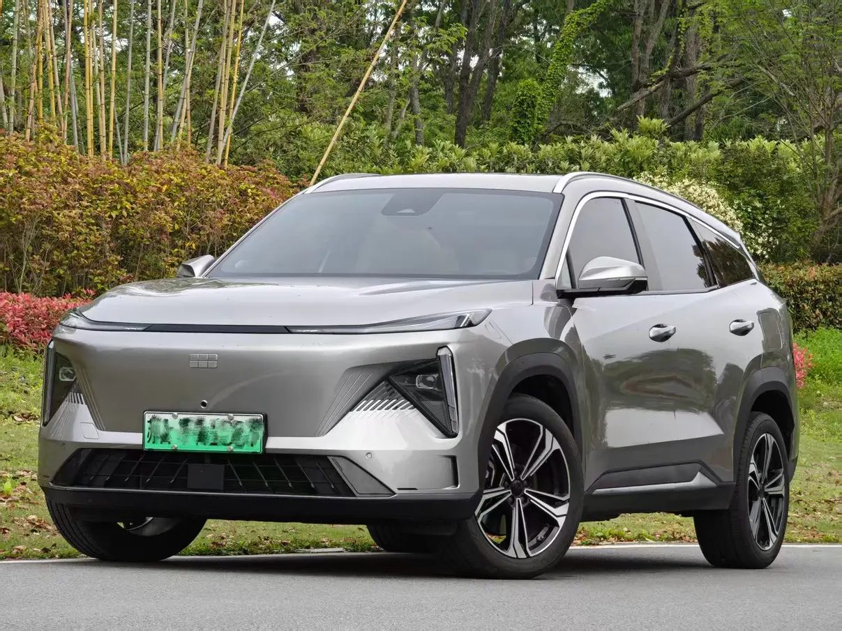 Geely Galaxy L7