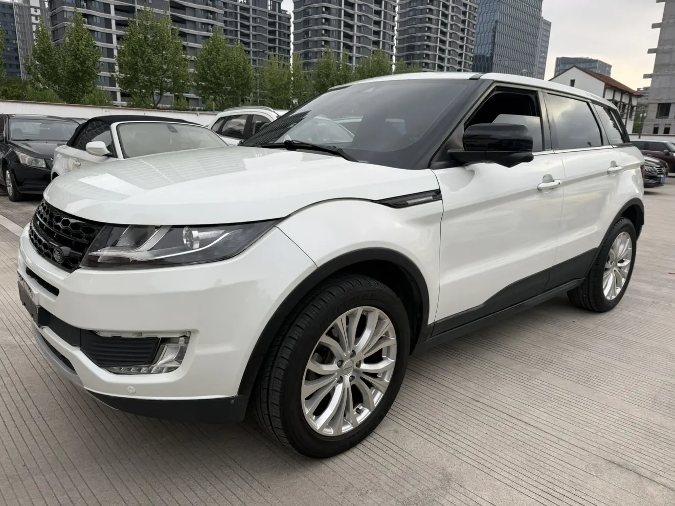 Lu Feng Landwind X7