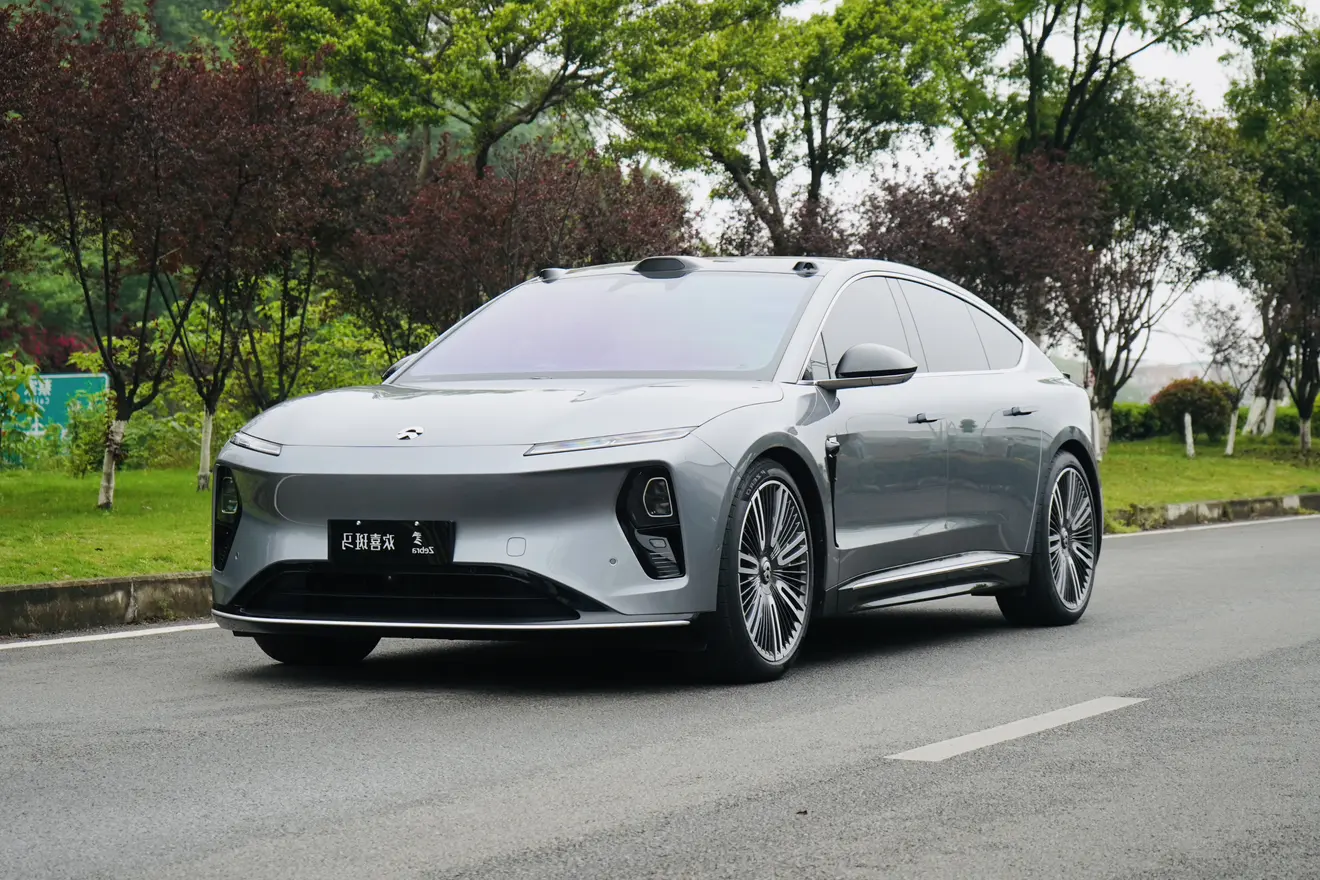 NIO ET9