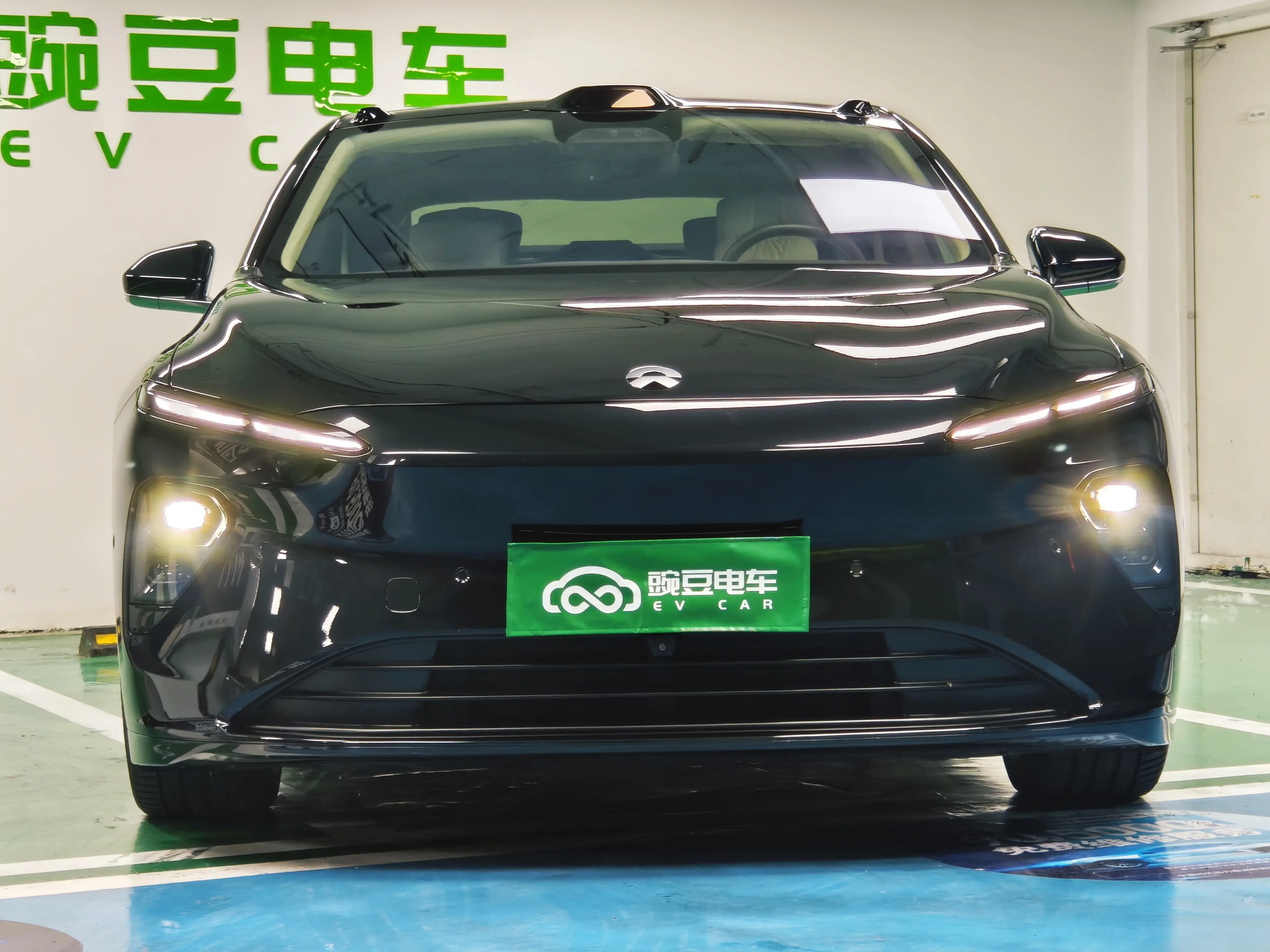 NIO ET7