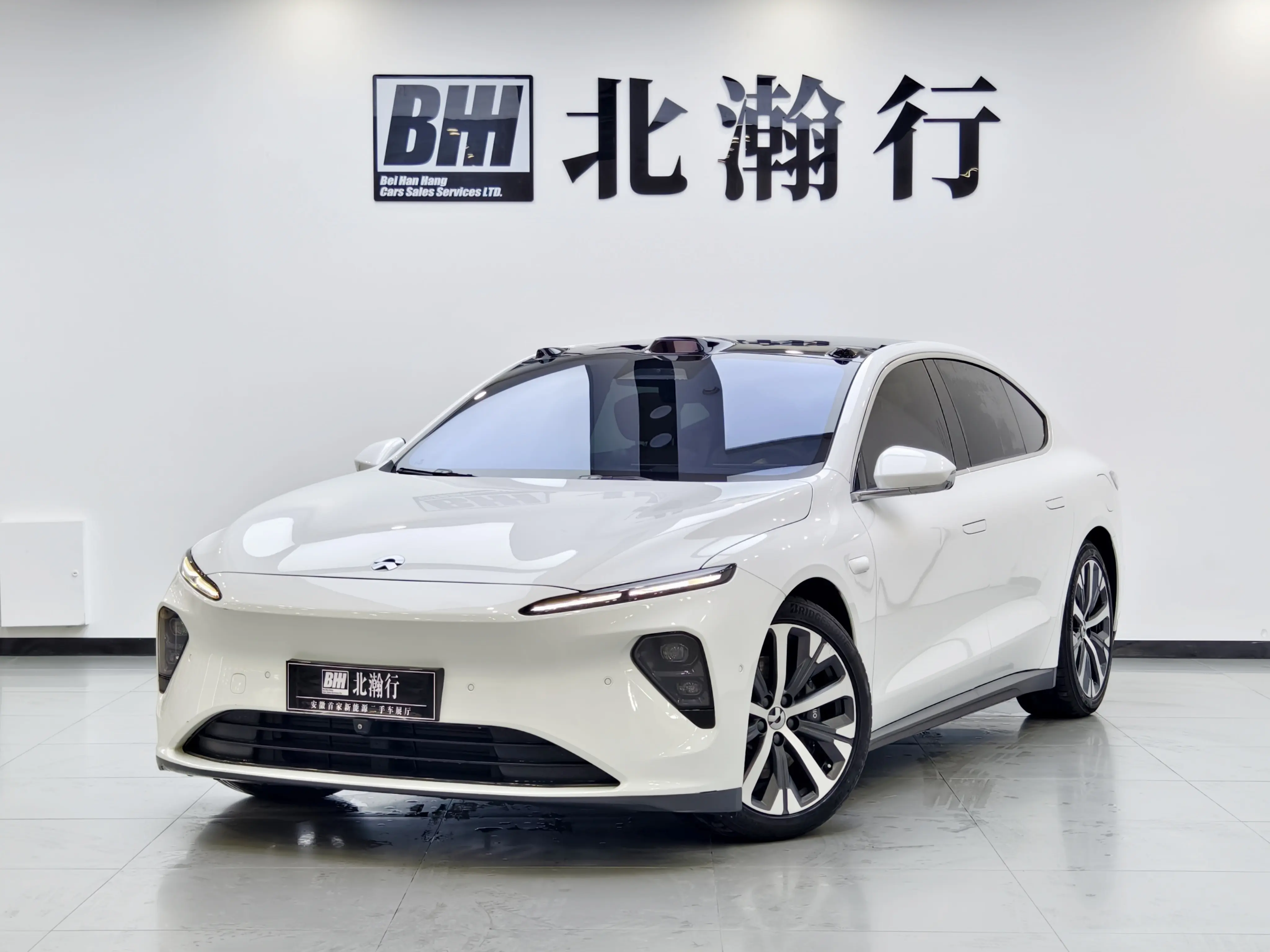 NIO ET7