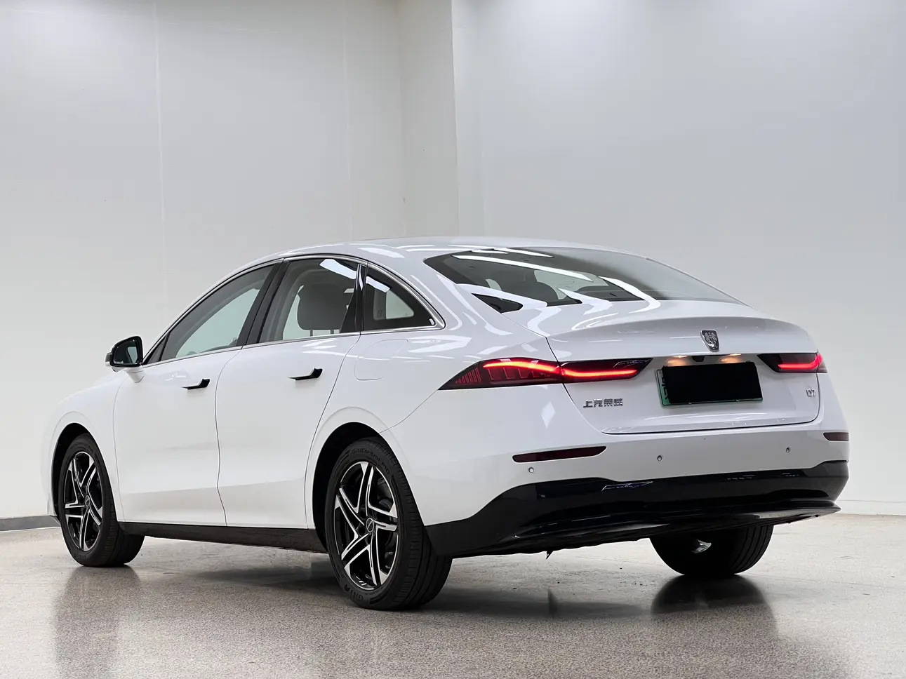 Roewe D7 EV