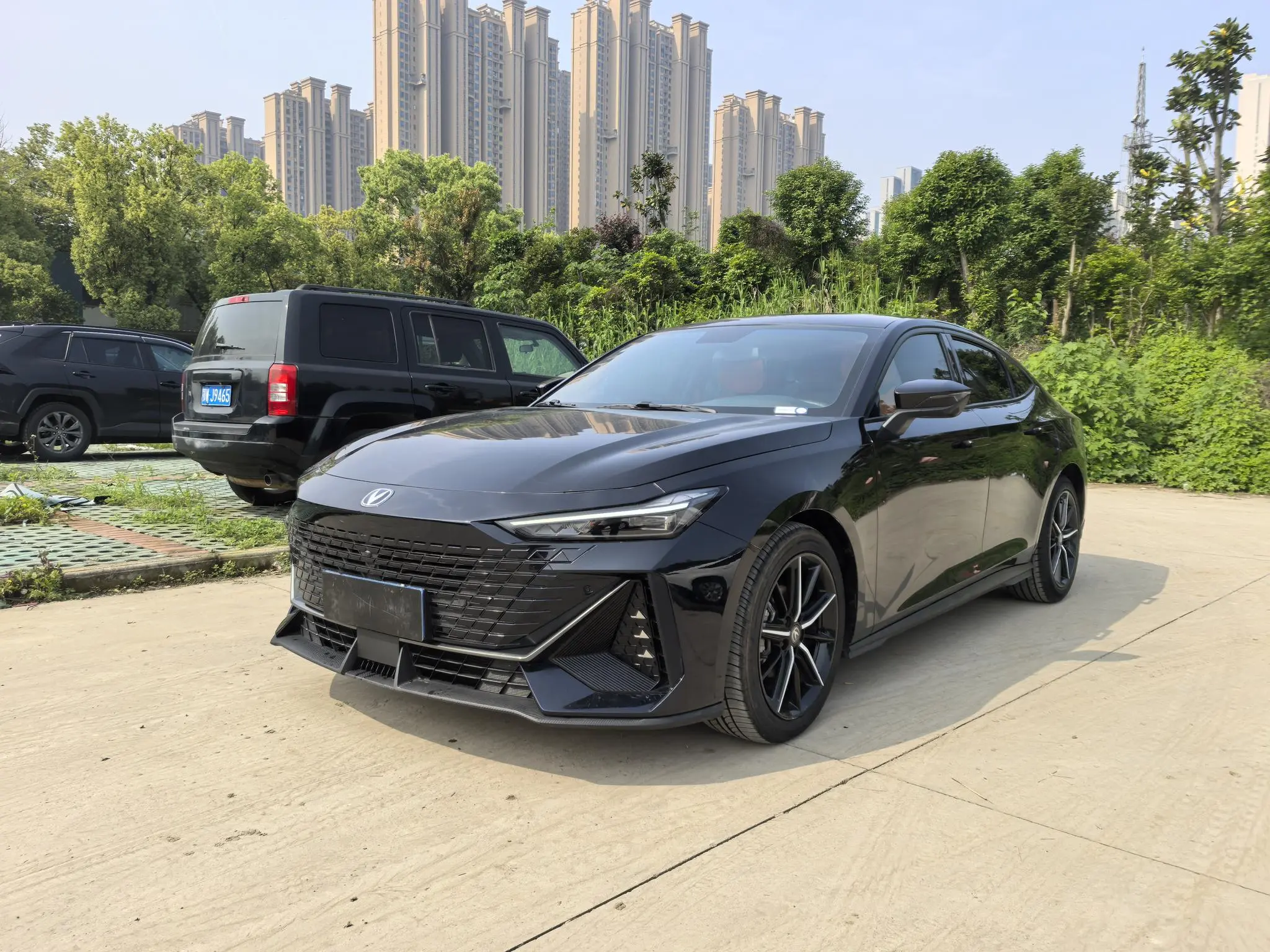 Changan UNI-V