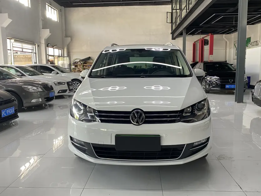 Volkswagen Sharon