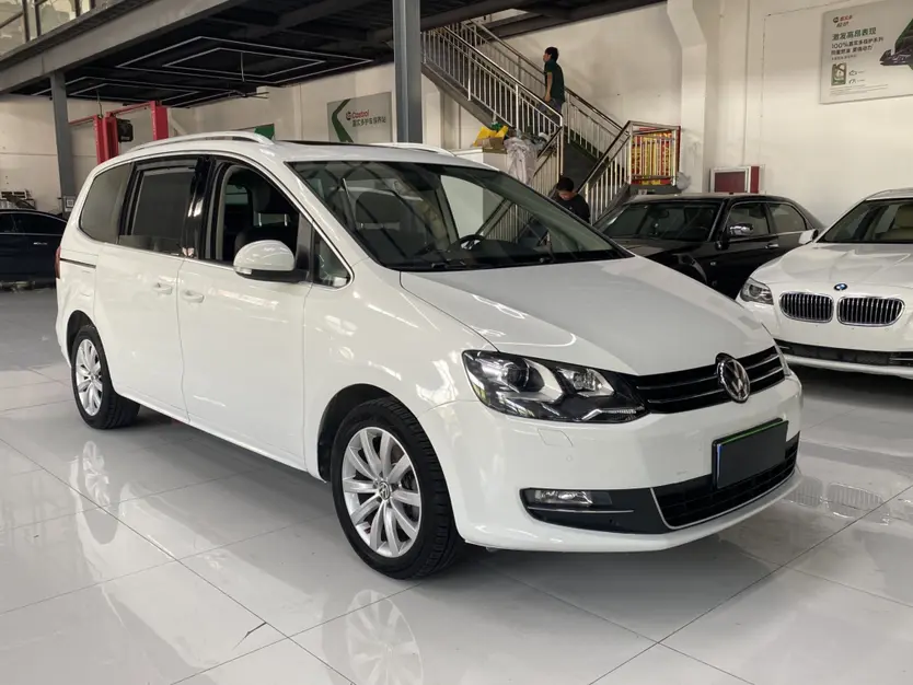 Volkswagen Sharon