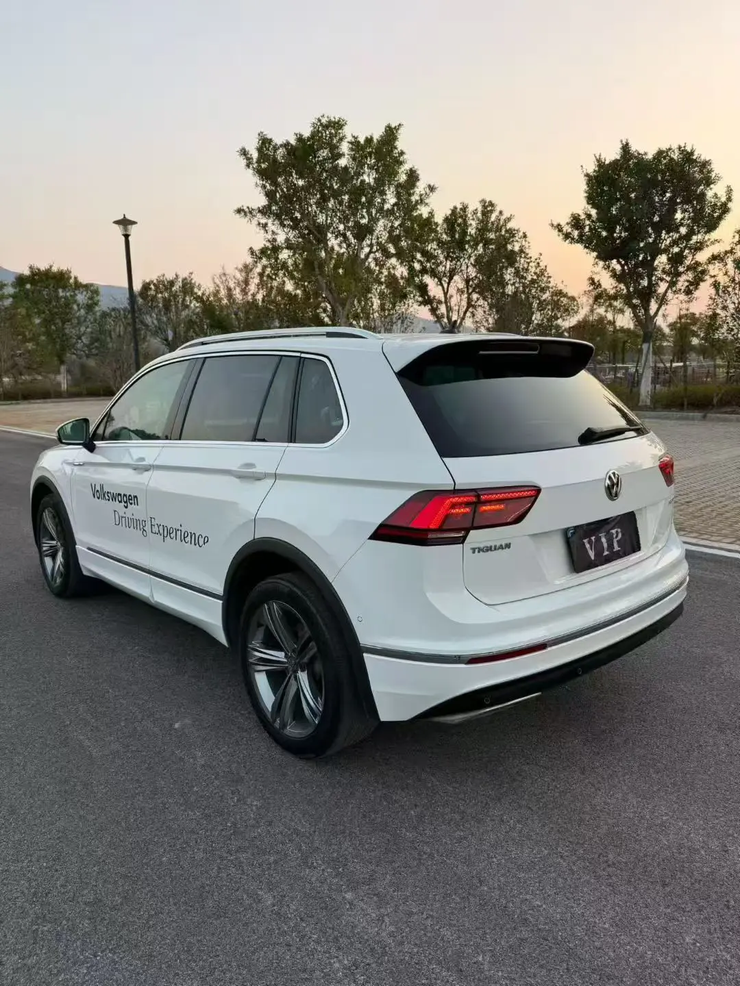 Volkswagen Tiguan (Tharu)