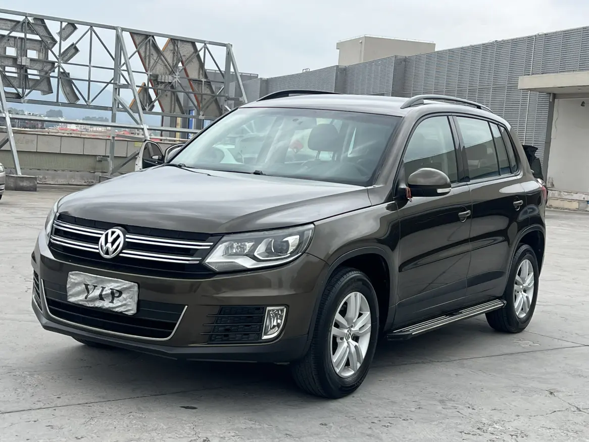 Volkswagen Tiguan (Tharu)