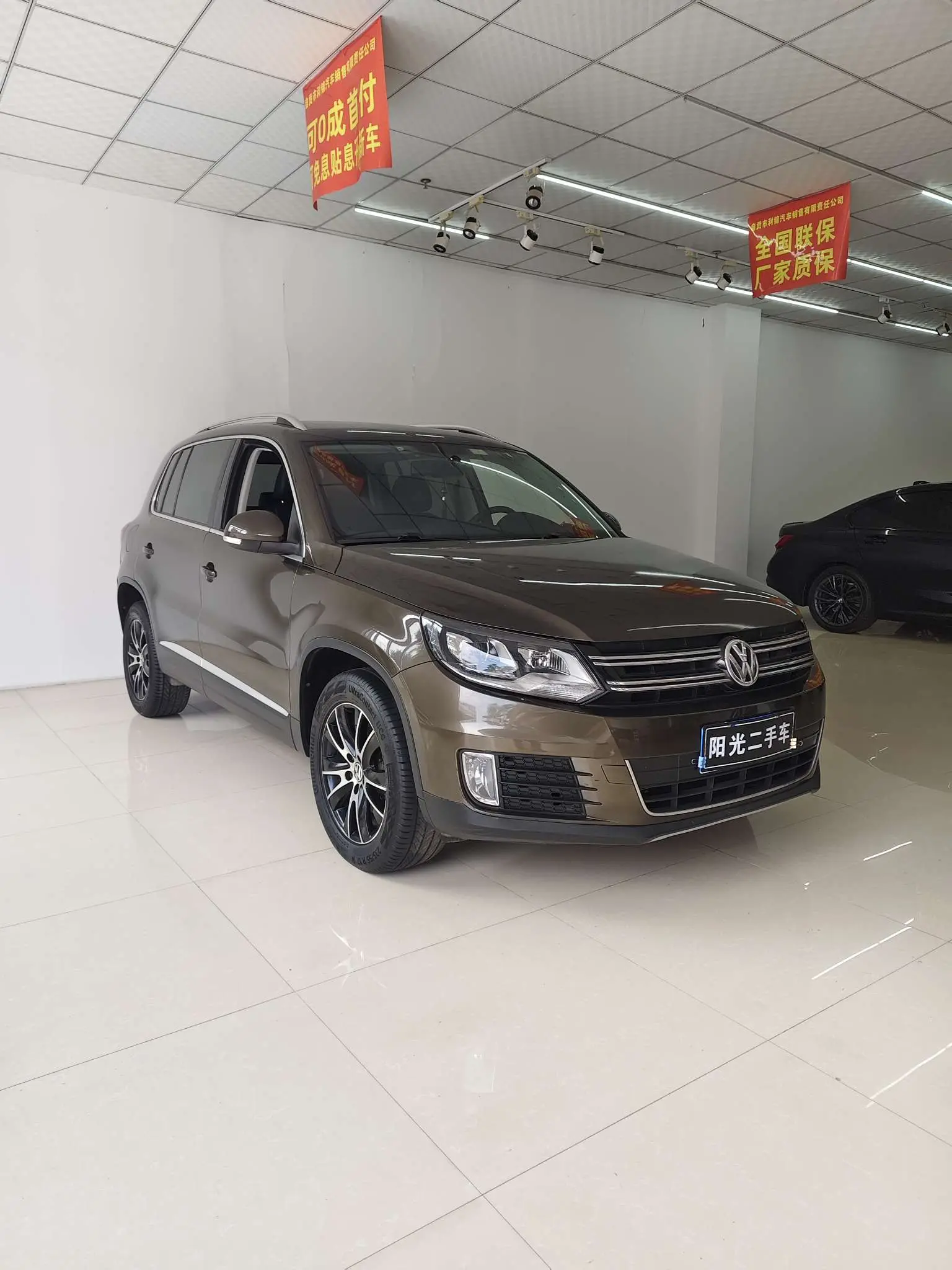 Volkswagen Tiguan (Tharu)