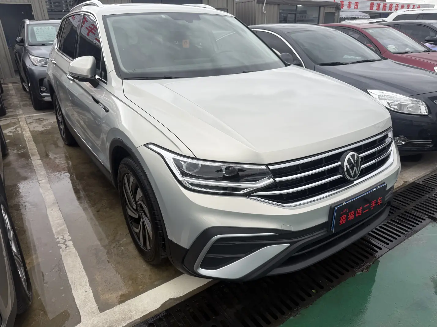 Volkswagen Tiguan L