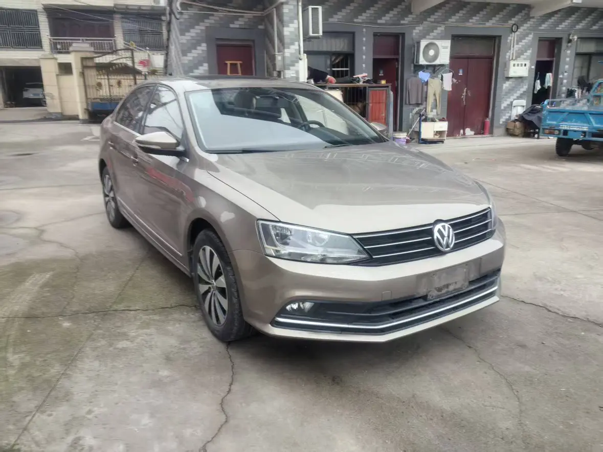Volkswagen Sagitar