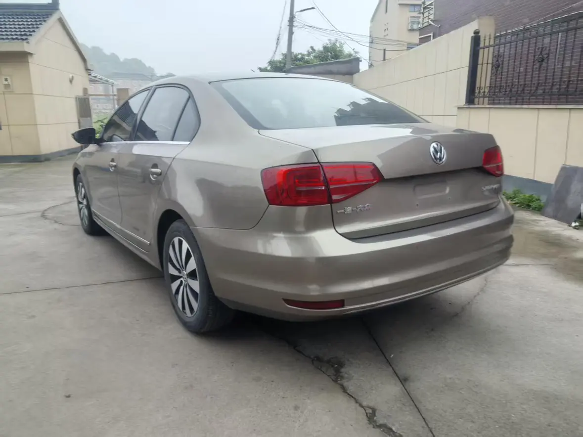Volkswagen Sagitar