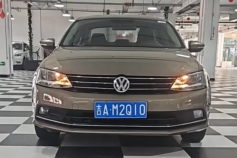 Volkswagen Sagitar