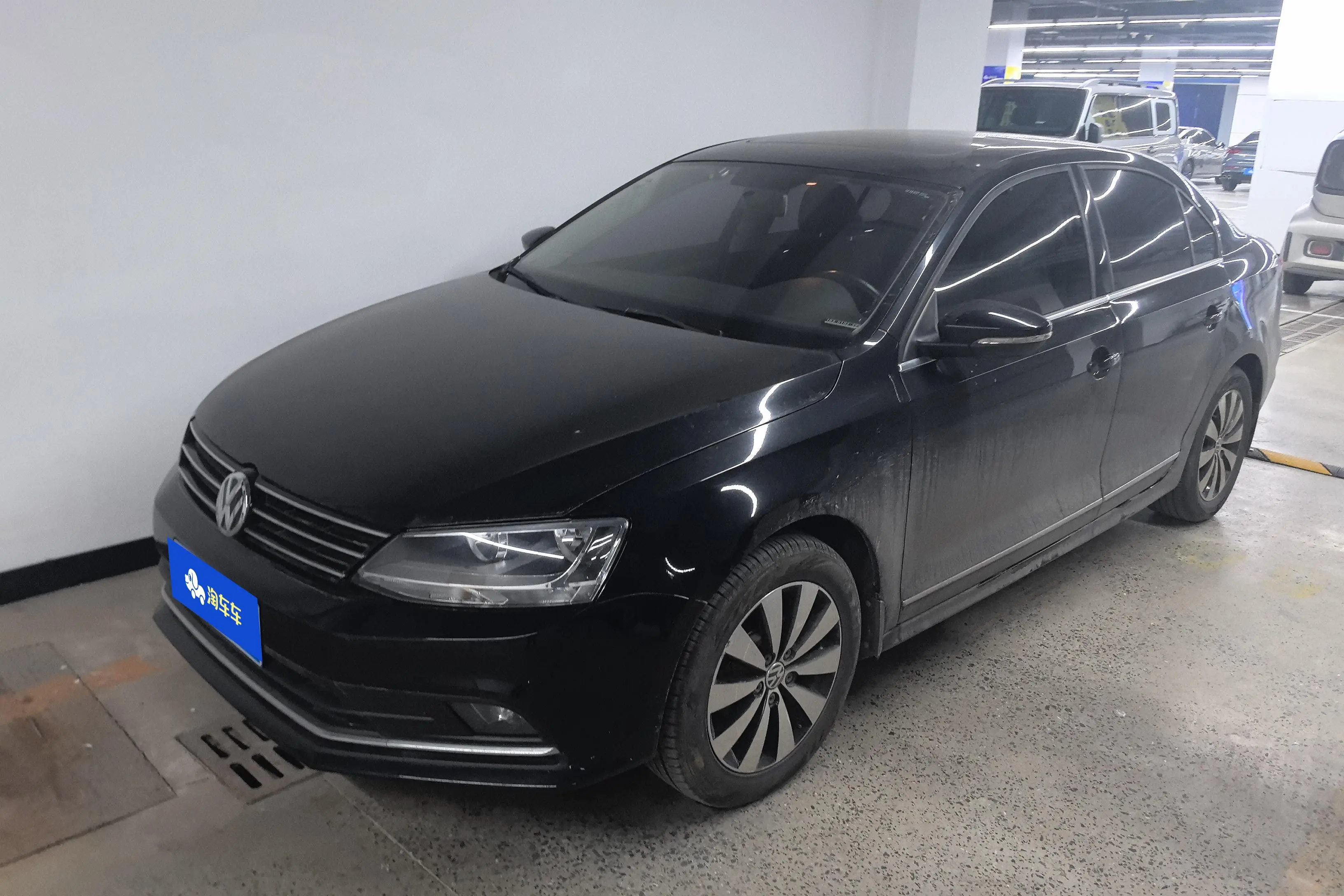 Volkswagen Sagitar
