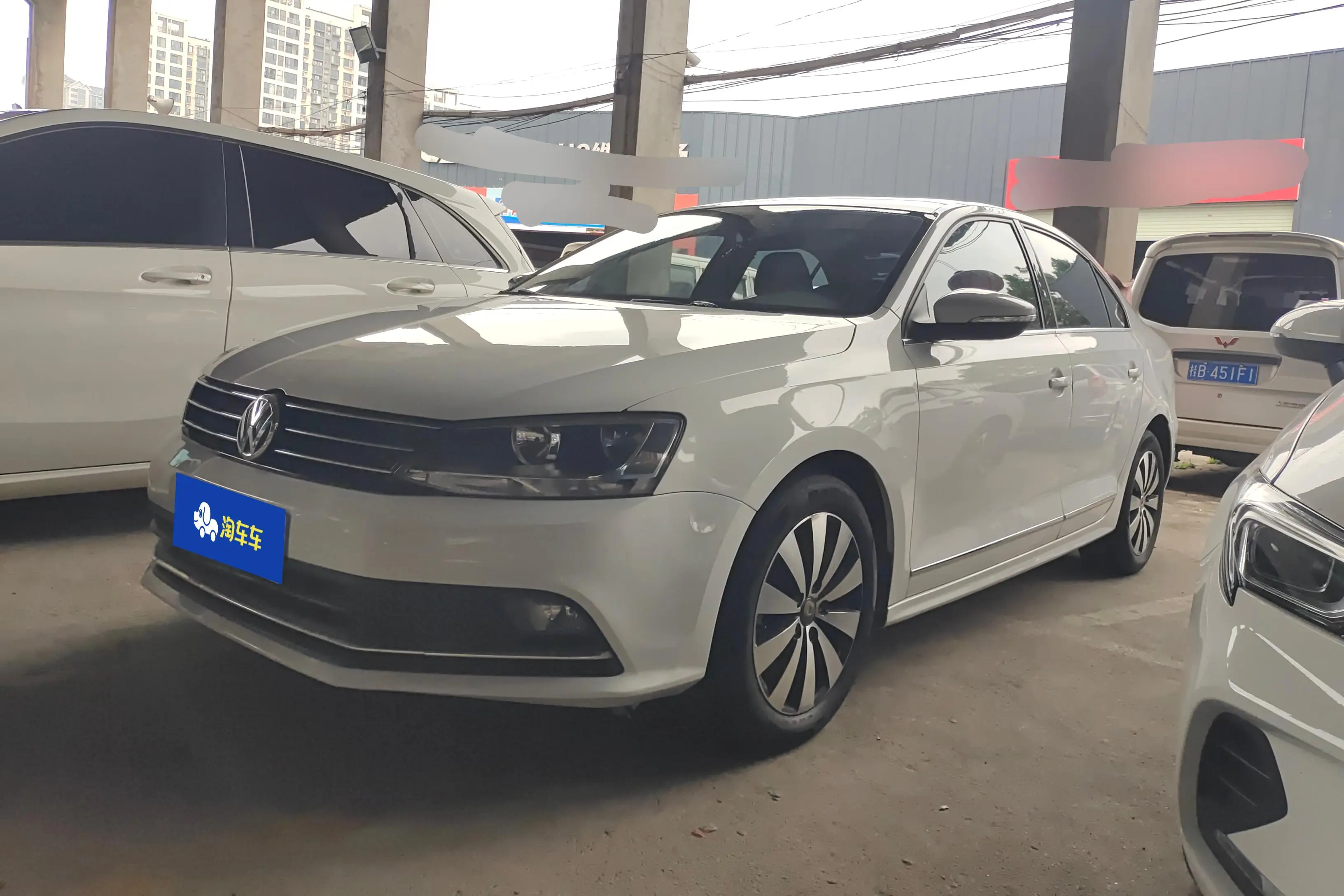 Volkswagen Sagitar
