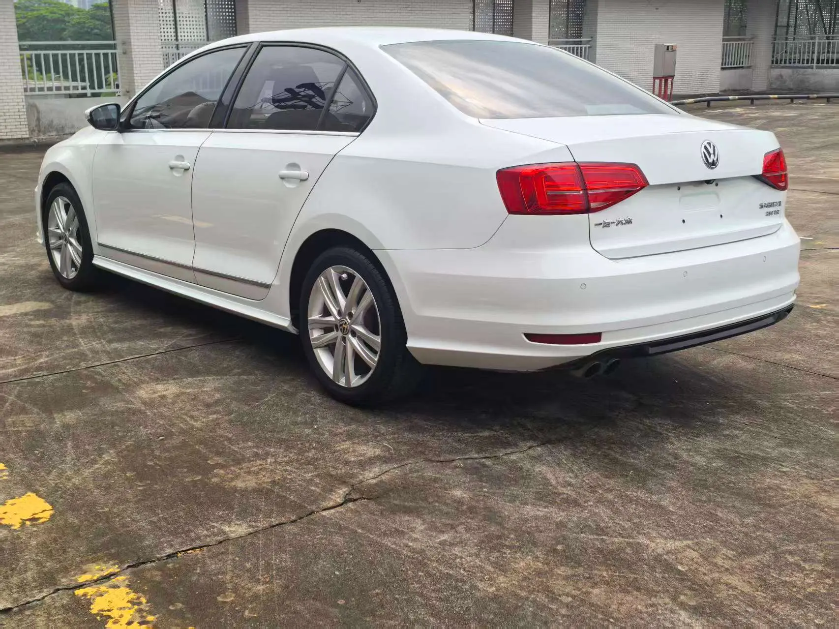 Volkswagen Sagitar
