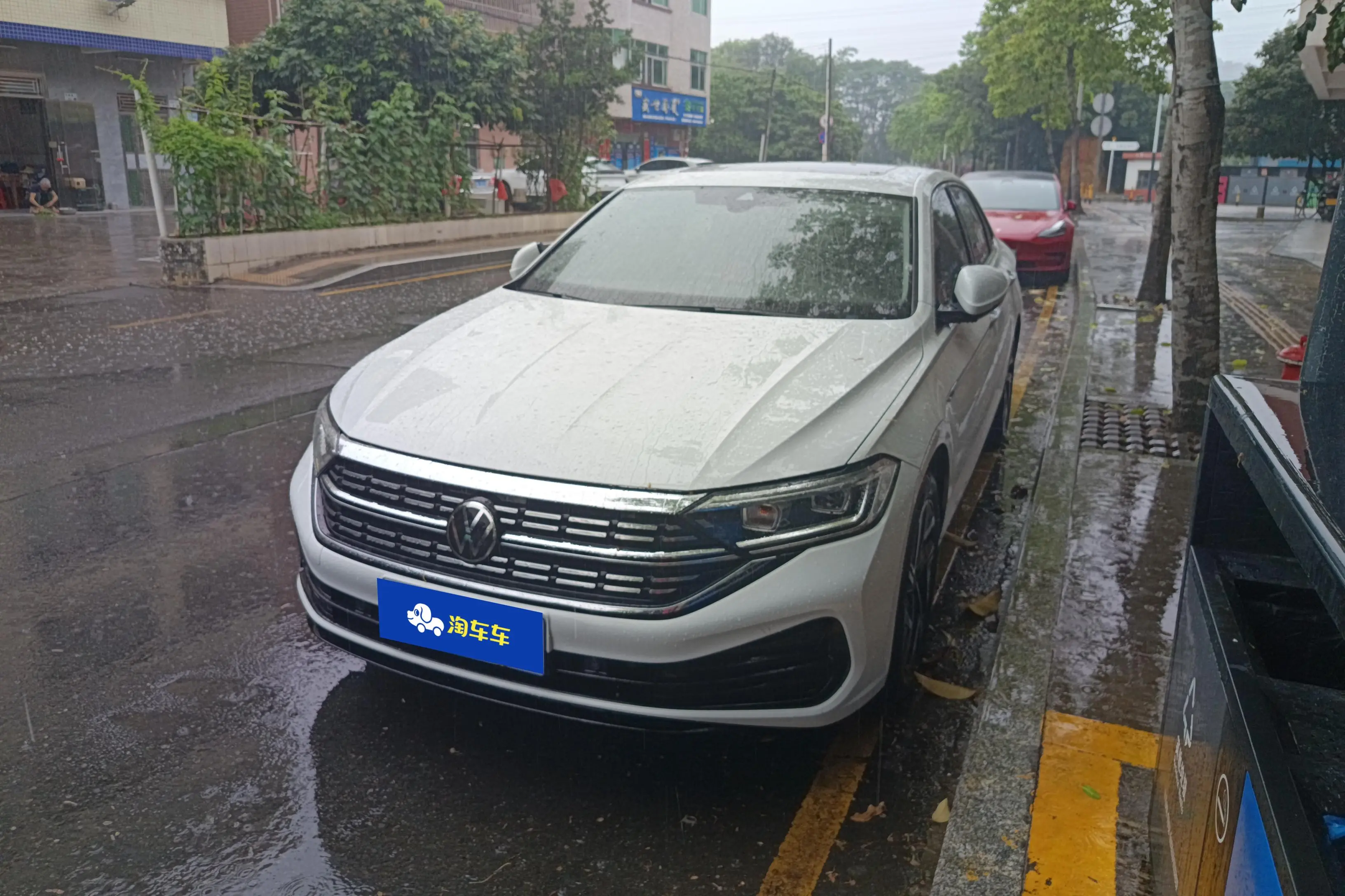Volkswagen Sagitar
