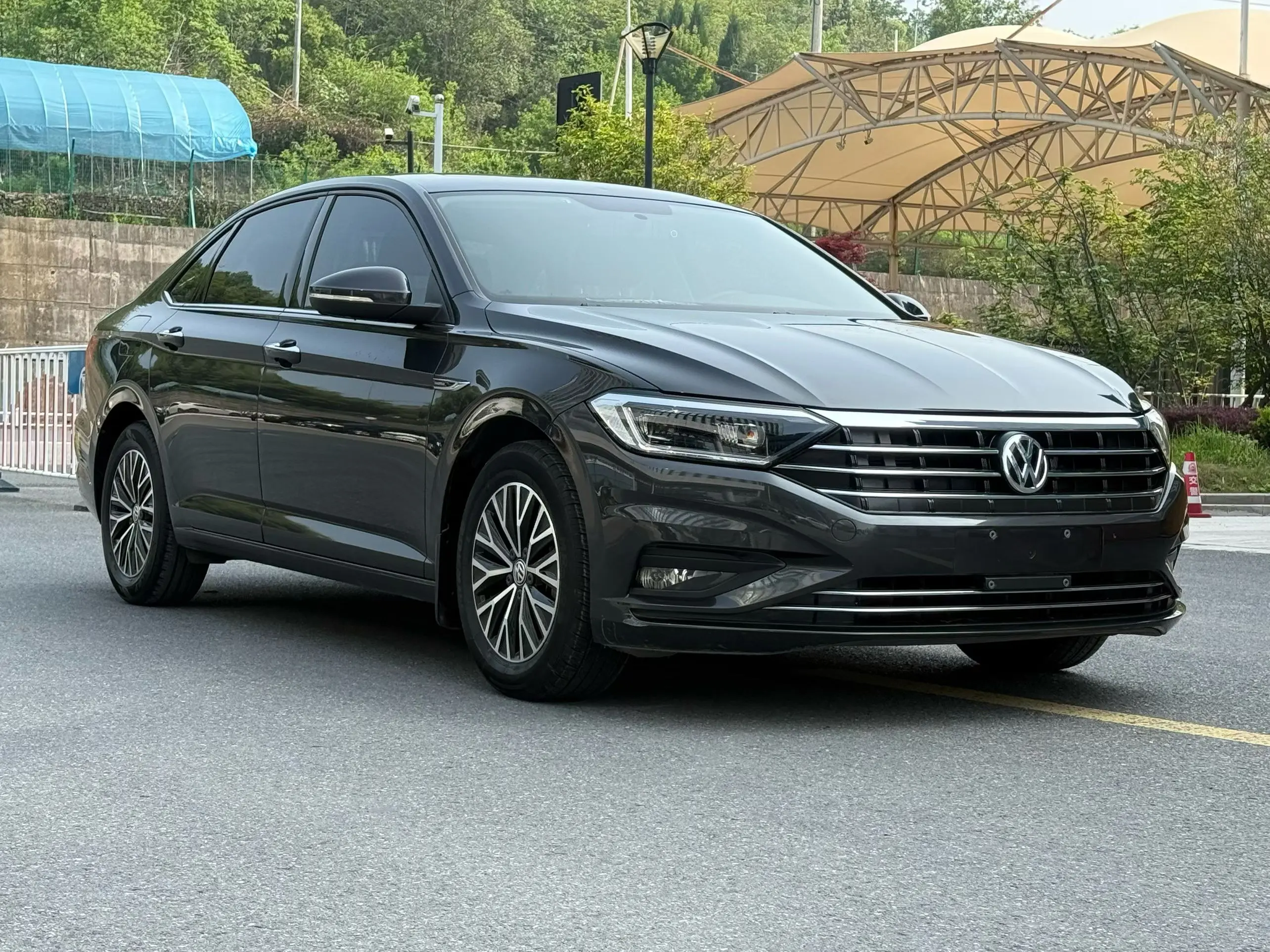 Volkswagen Sagitar