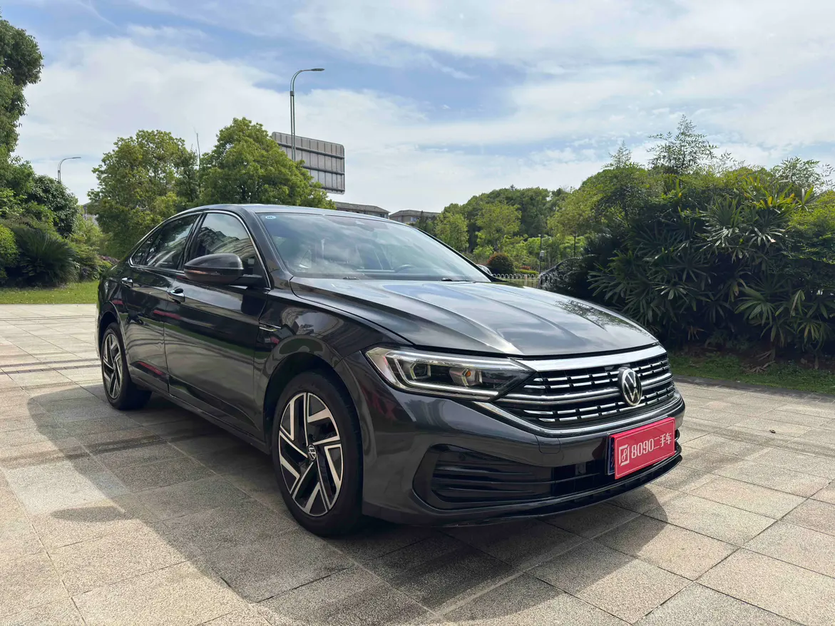 Volkswagen Sagitar