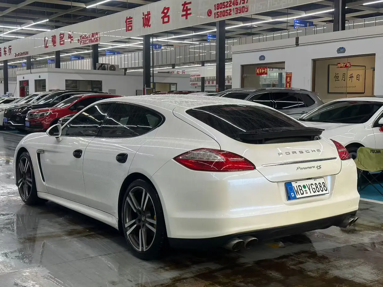 Porsche Panamera