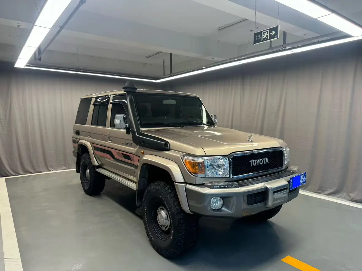 Toyota Land Cruiser 70 Series