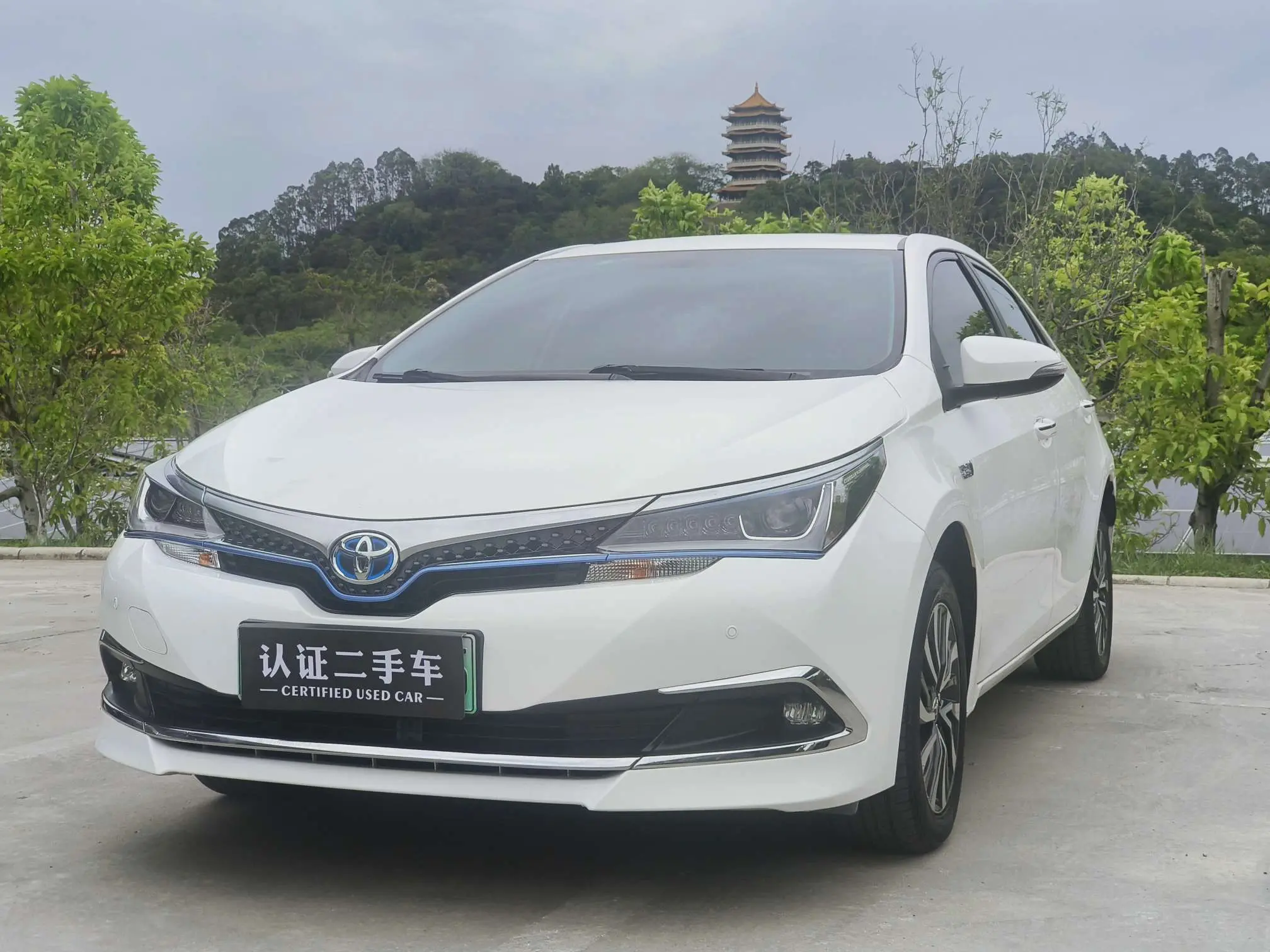 Toyota Corolla Dual Engine E+