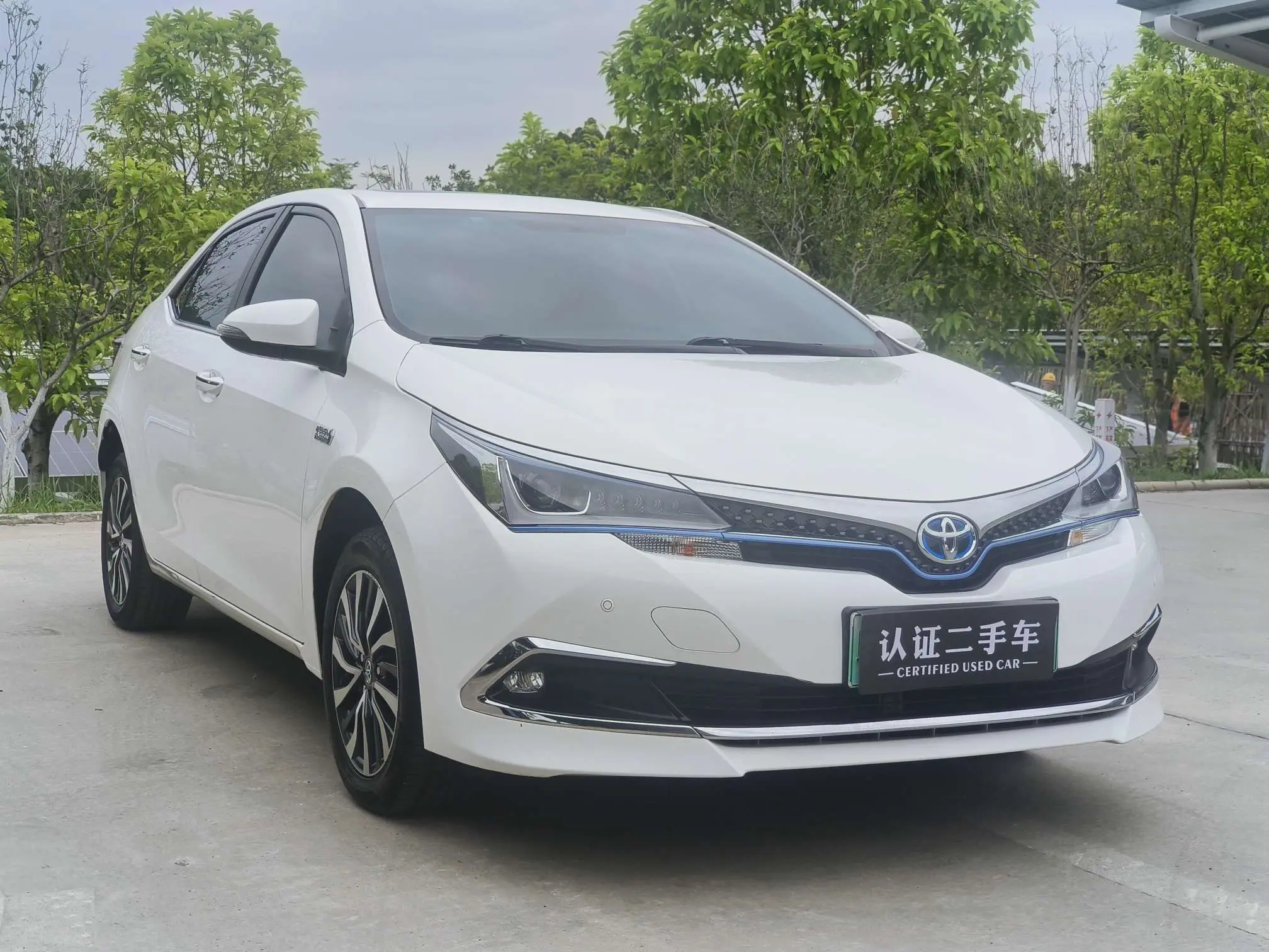 Toyota Corolla Dual Engine E+