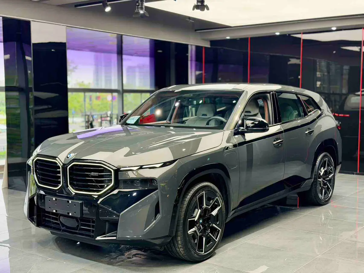 BMW XM
