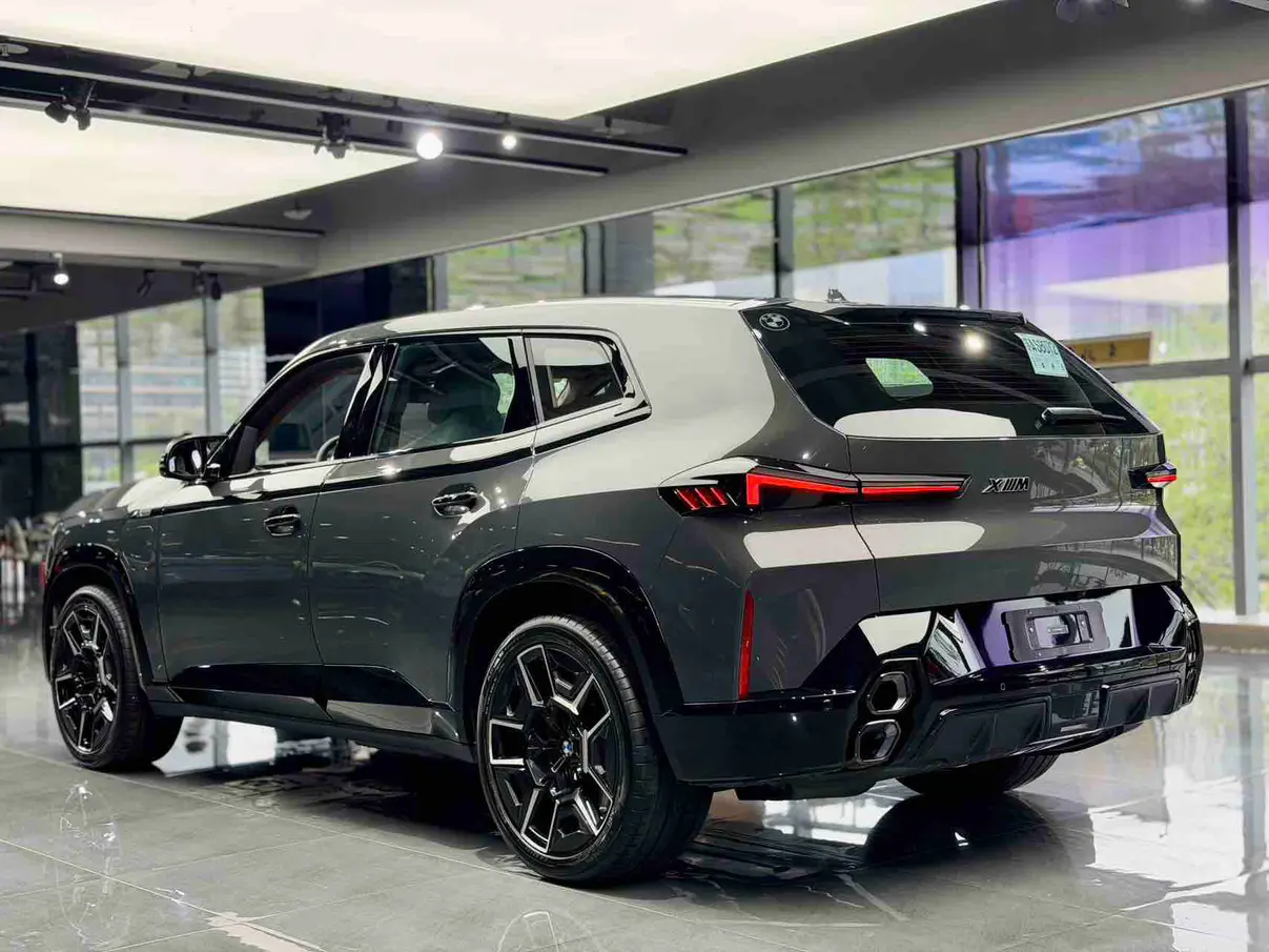 BMW XM