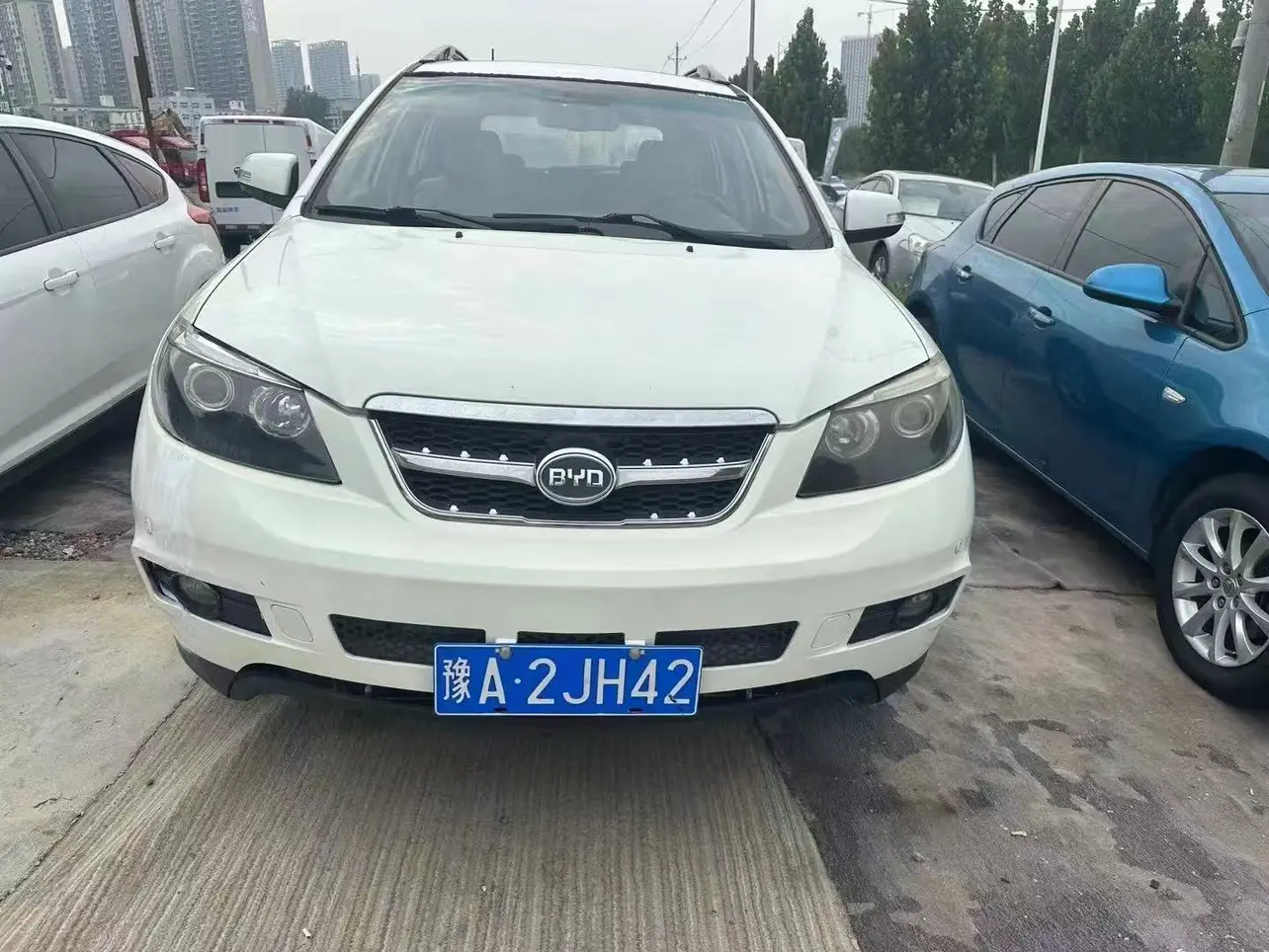 BYD S6